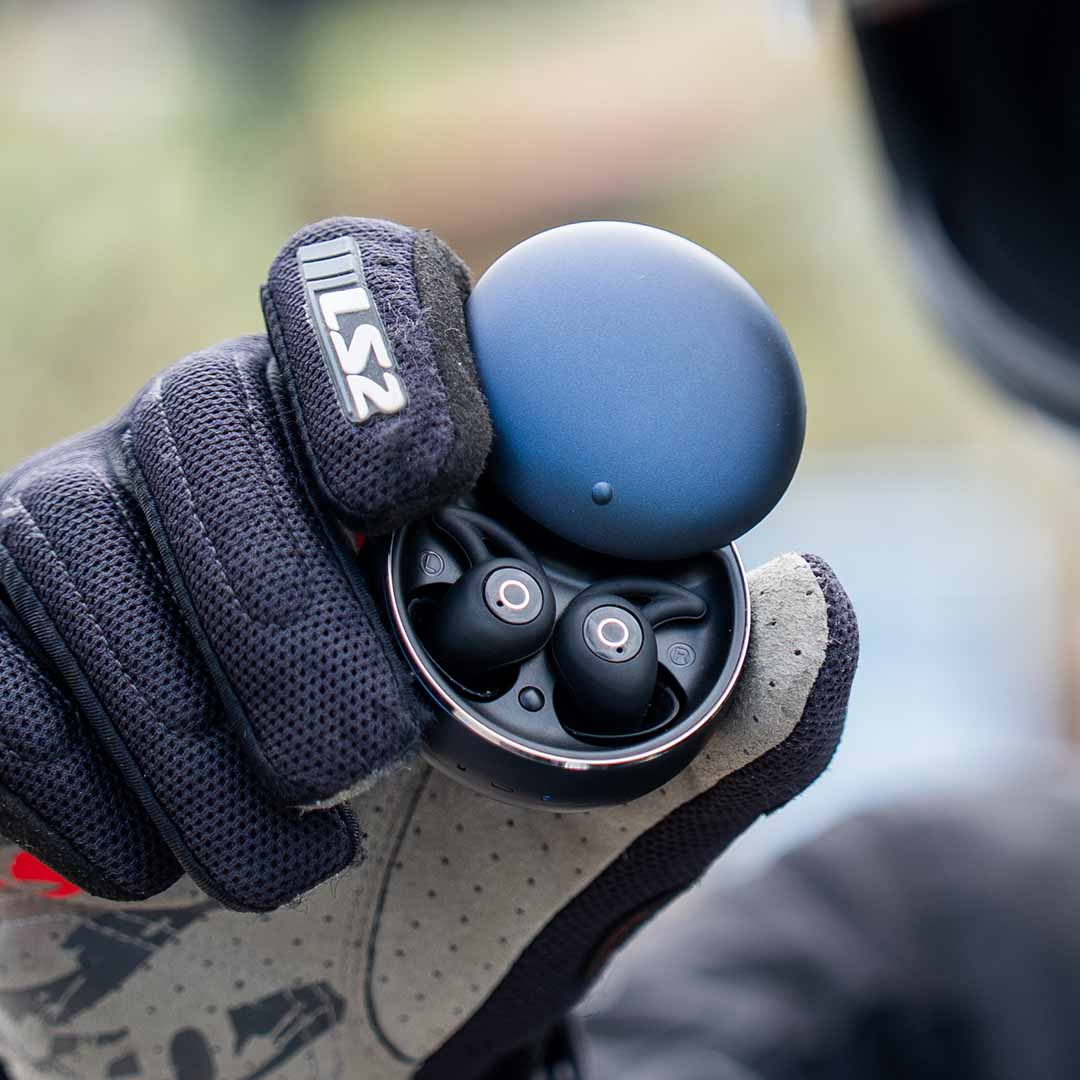 Bluetooth Helm-Buds